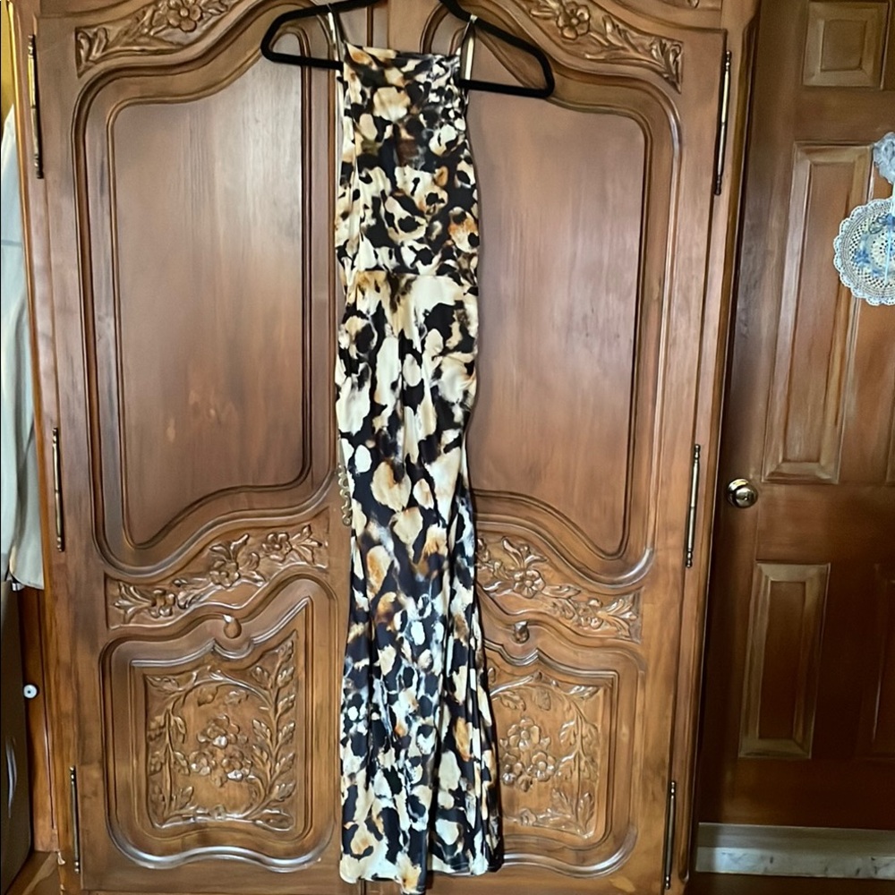 Black and White Sleeveless Halter Bodycon Maxi Dress